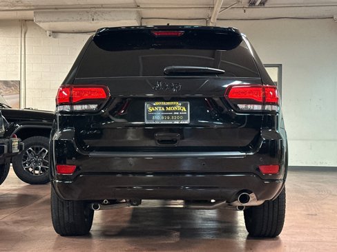 Certified 2021 Jeep Grand Cherokee Laredo X image 4