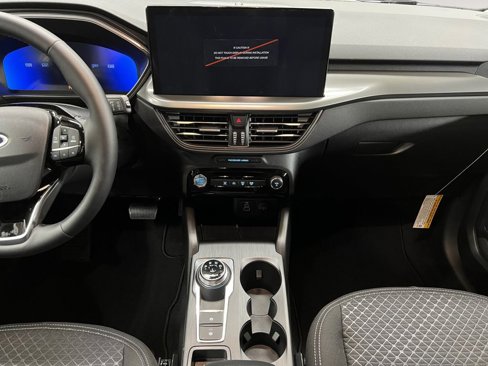New 2025 Ford Escape Active w/ Active Premium Tech Pack image 15