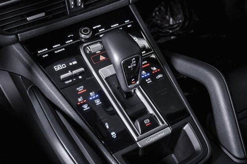 Certified 2022 Porsche Cayenne Coupe image 24