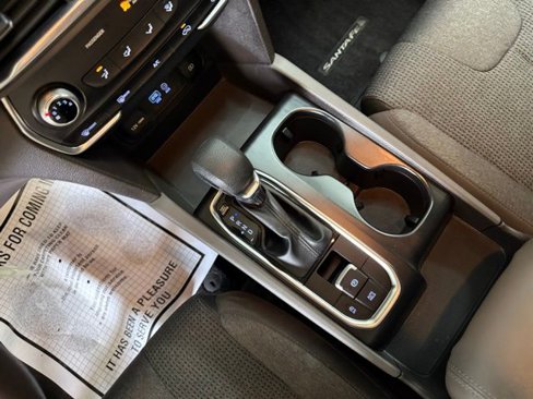 Used 2019 Hyundai Santa Fe SE image 30