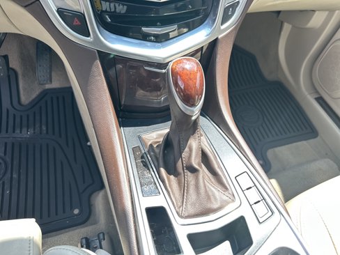 Used 2014 Cadillac SRX Luxury w/ Driver Awareness Package image 29