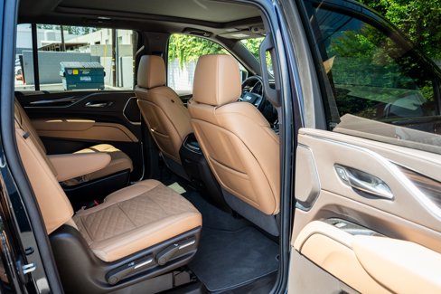 Used 2022 Cadillac Escalade ESV Premium Luxury image 49