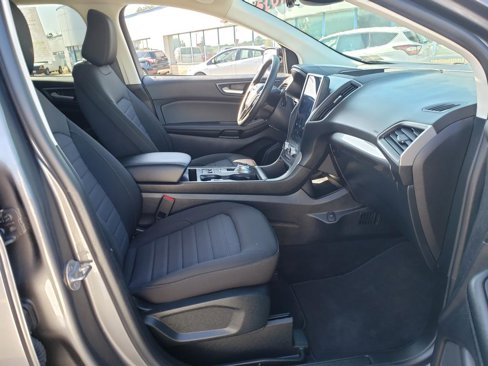 Used 2022 Ford Edge SE w/ Black Appearance Package image 16