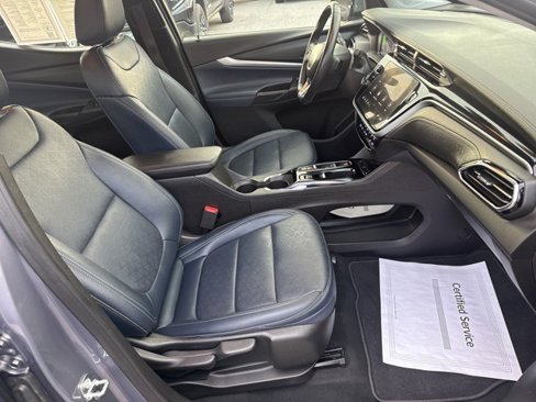 Used 2023 Chevrolet Bolt EUV LT w/ Convenience Package image 26