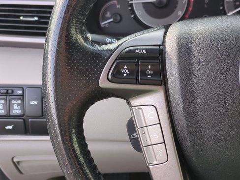 Used 2015 Honda Odyssey EX-L image 18
