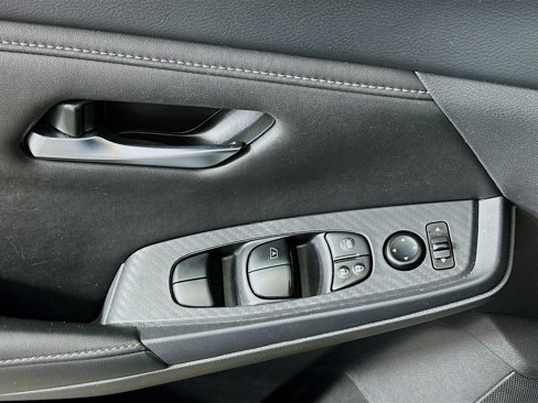 Used 2024 Nissan Sentra SV image 15