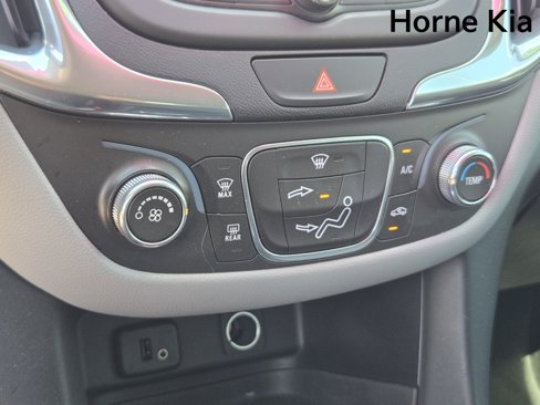 Used 2018 Chevrolet Equinox LS image 26