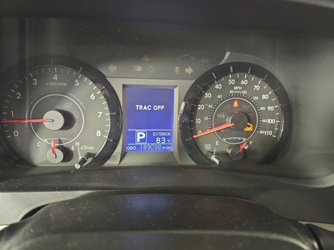 Used 2016 Toyota Sienna LE image 17
