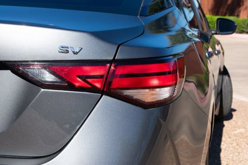 Used 2022 Nissan Sentra SV image 4
