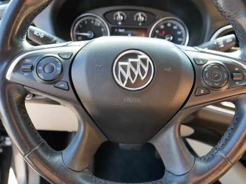 Used 2019 Buick Enclave Essence image 25