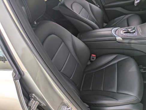 Used 2019 Mercedes-Benz GLC 300 4MATIC image 29