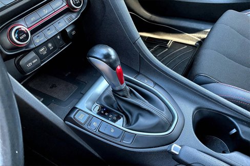 Used 2019 Hyundai Veloster 2.0 Premium image 26
