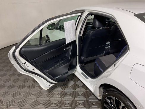Used 2017 Toyota Corolla L image 29