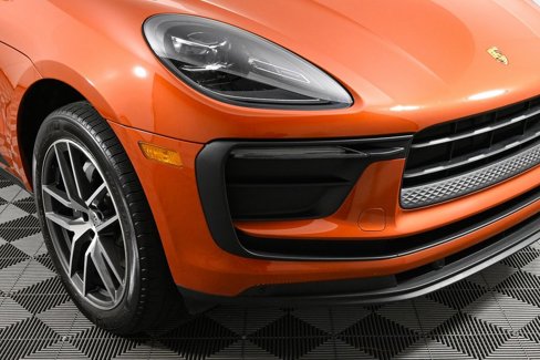 Certified 2022 Porsche Macan image 39