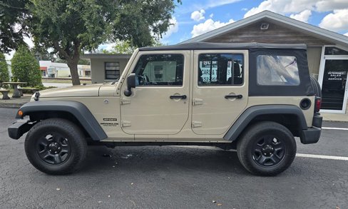 Used 2016 Jeep Wrangler Unlimited Sport w/ Connectivity Group image 2