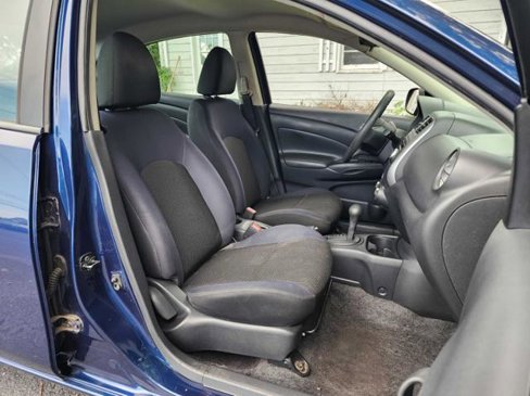 Used 2012 Nissan Versa SV image 17