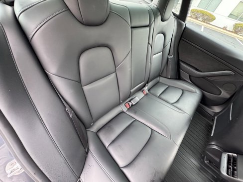 Used 2021 Tesla Model 3 Standard Range Plus image 26