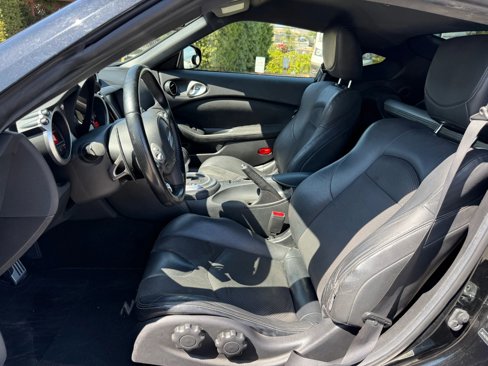 Used 2017 Nissan 370Z Touring image 13