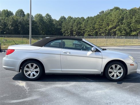 Used 2010 Chrysler Sebring Touring w/ Special Touring Group image 21