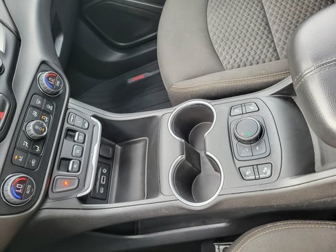 Used 2020 GMC Terrain SLE w/ Driver Convenience Package image 16