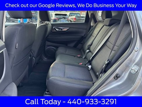 Used 2018 Nissan Rogue SV image 26