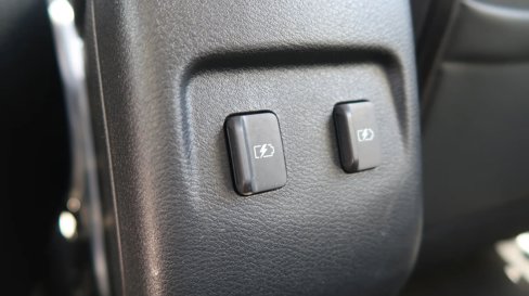 Used 2023 Nissan Kicks SR w/ SR Premium Package image 43