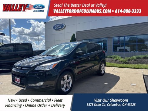 Used 2015 Ford Escape SE image 2