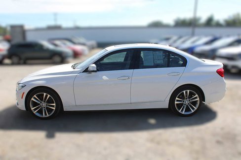 Used 2018 BMW 330i xDrive Sedan w/ Premium Package image 13