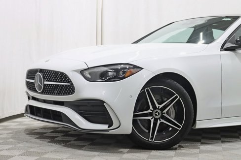 Used 2023 Mercedes-Benz C 300 4MATIC Sedan image 3