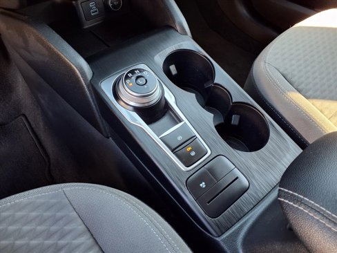 Used 2021 Ford Escape SE image 8