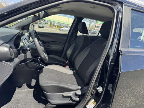 Used 2019 Nissan Kicks S image 12