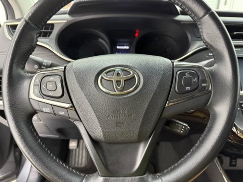 Used 2015 Toyota Avalon XLE Premium image 9