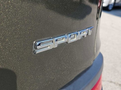 Used 2016 Jeep Cherokee Sport image 28