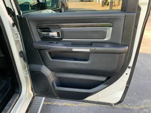Used 2017 RAM 1500 Limited image 18