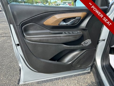 Used 2020 GMC Terrain SLE w/ Driver Convenience Package image 13