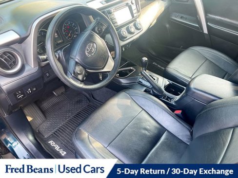 Used 2017 Toyota RAV4 LE image 10