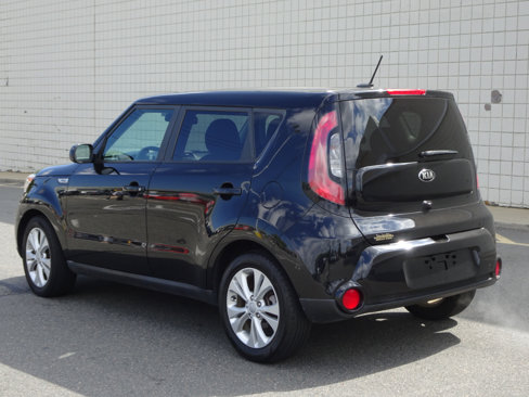 Used 2016 Kia Soul + image 5