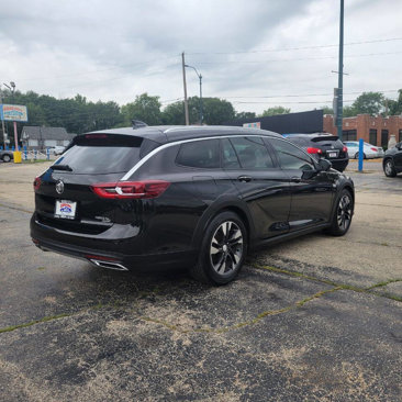 Used 2019 Buick Regal Preferred w/ Sights and Sounds Package image 5