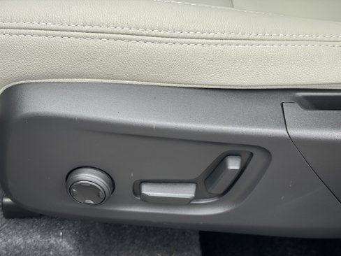 New 2026 Volvo XC40 B4 Plus w/ Protection Package image 19