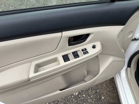Used 2012 Subaru Impreza 2.0i image 31