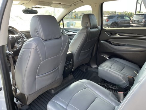 Used 2019 Buick Enclave Essence image 24