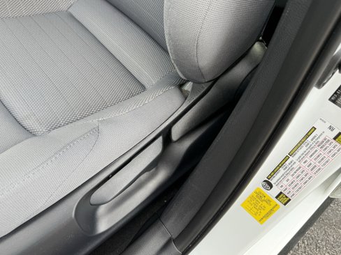 Used 2025 Toyota Corolla SE image 24
