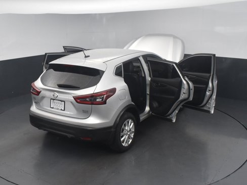 Used 2020 Nissan Rogue Sport S w/ Appearance Package image 24