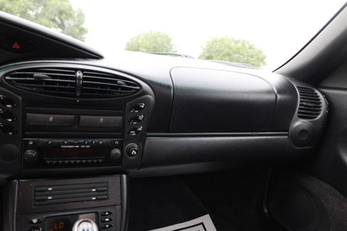 Used 2001 Porsche Boxster image 21