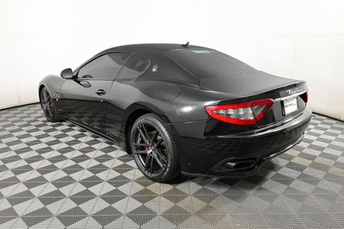 Used 2015 Maserati GranTurismo Sport image 4