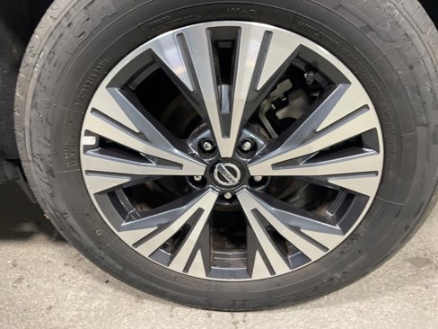 Used 2021 Nissan Rogue SV image 38