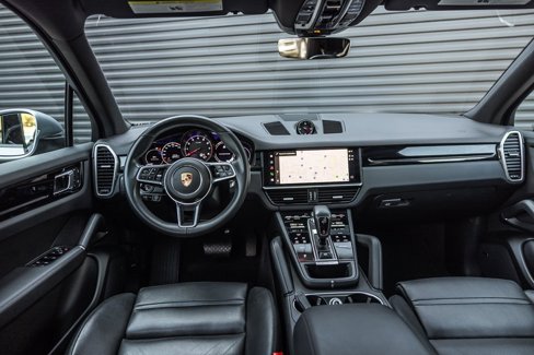 Certified 2023 Porsche Cayenne image 12