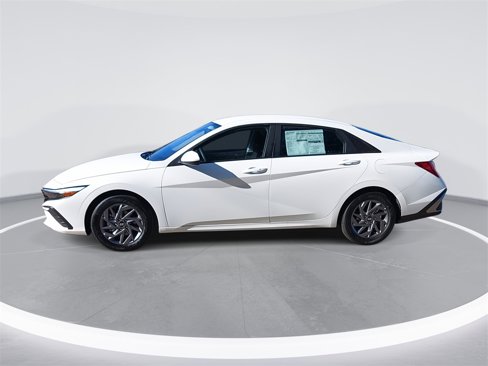 New 2025 Hyundai Elantra Blue w/ Cargo Package image 8