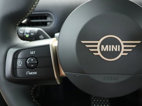 Used 2025 MINI Cooper S image 12