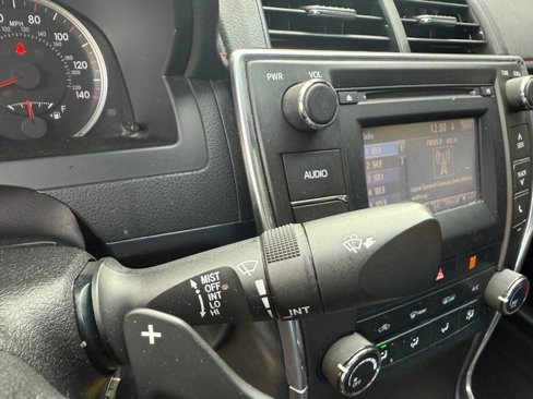 Used 2017 Toyota Camry SE image 21